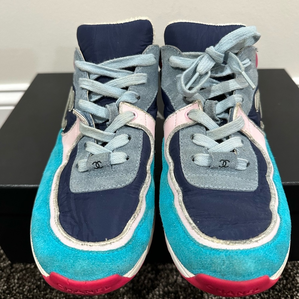 Chanel CC Logo Multicolor Suede Trainer Sneakers - Picture 9 of 11